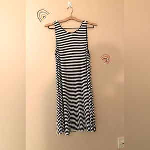 Tank dress black and white